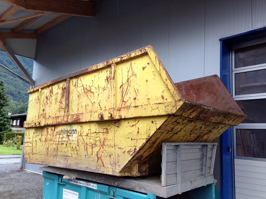 Sperrgutmulde 15.0 m3